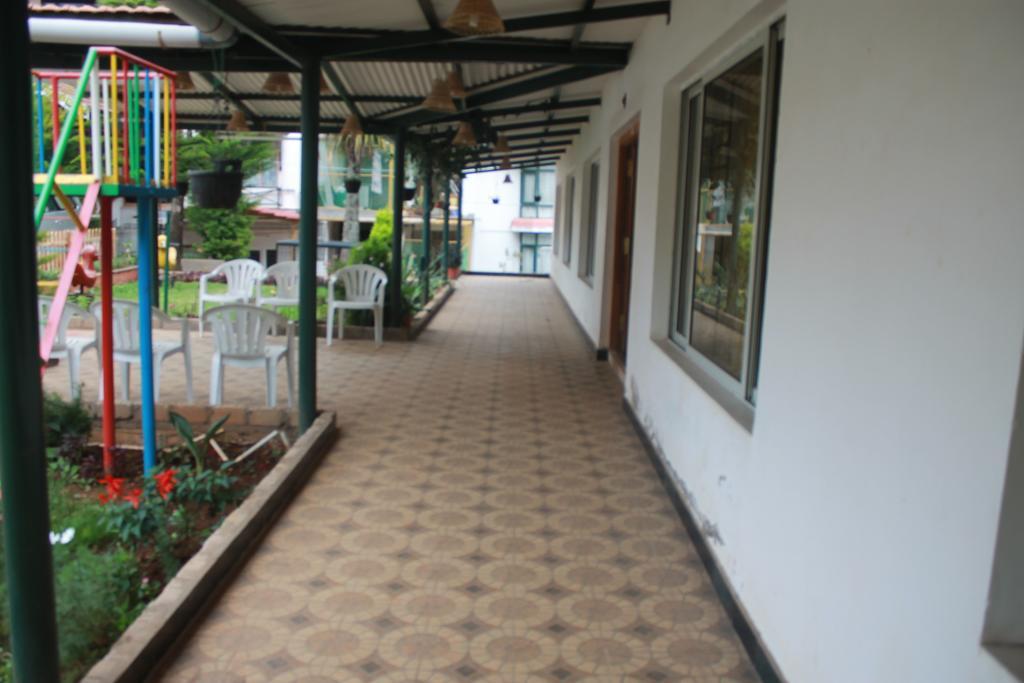 Hotel Sapphire Grand Ooty Extérieur photo
