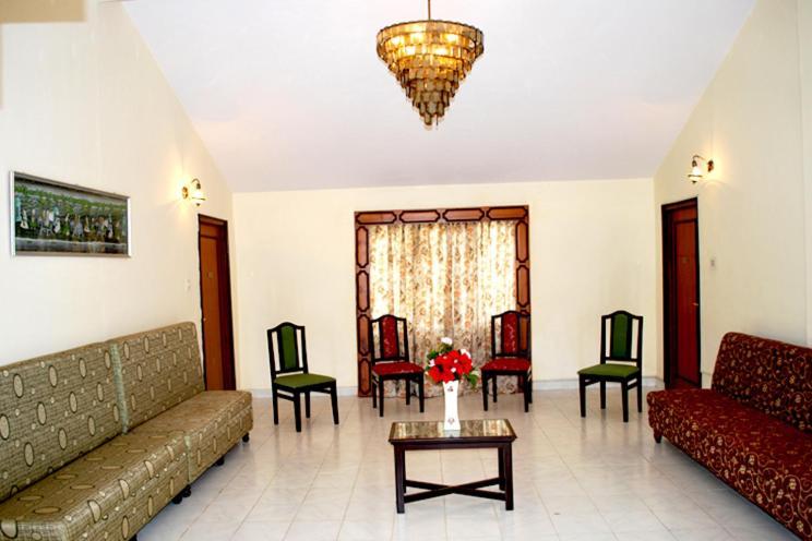 Hotel Sapphire Grand Ooty Extérieur photo